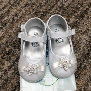 “Joyce” Infant White Patent Dress shoes